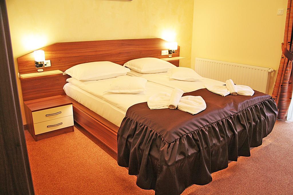 Vila Silvia Sovata Habitación foto